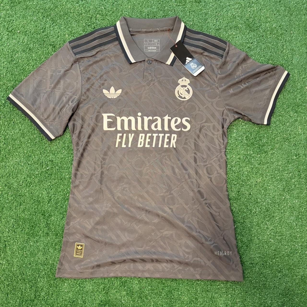 Adidas T-shirt voor heren in grijs en bruin, Sport en Fitness, Voetbal, Maat XL, Ophalen of Verzenden, Zo goed als nieuw, Shirt