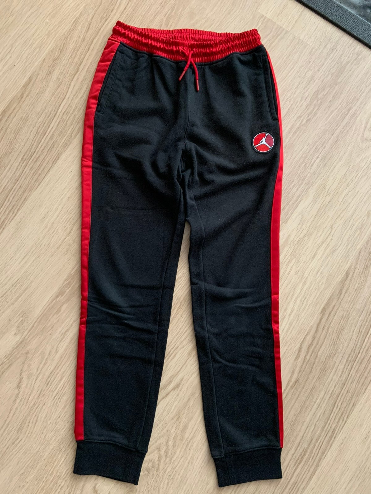 Pantalon de survêtement Jordan taille 152-158, Enlèvement ou Envoi, Utilisé, Garçon ou Fille, Pantalon