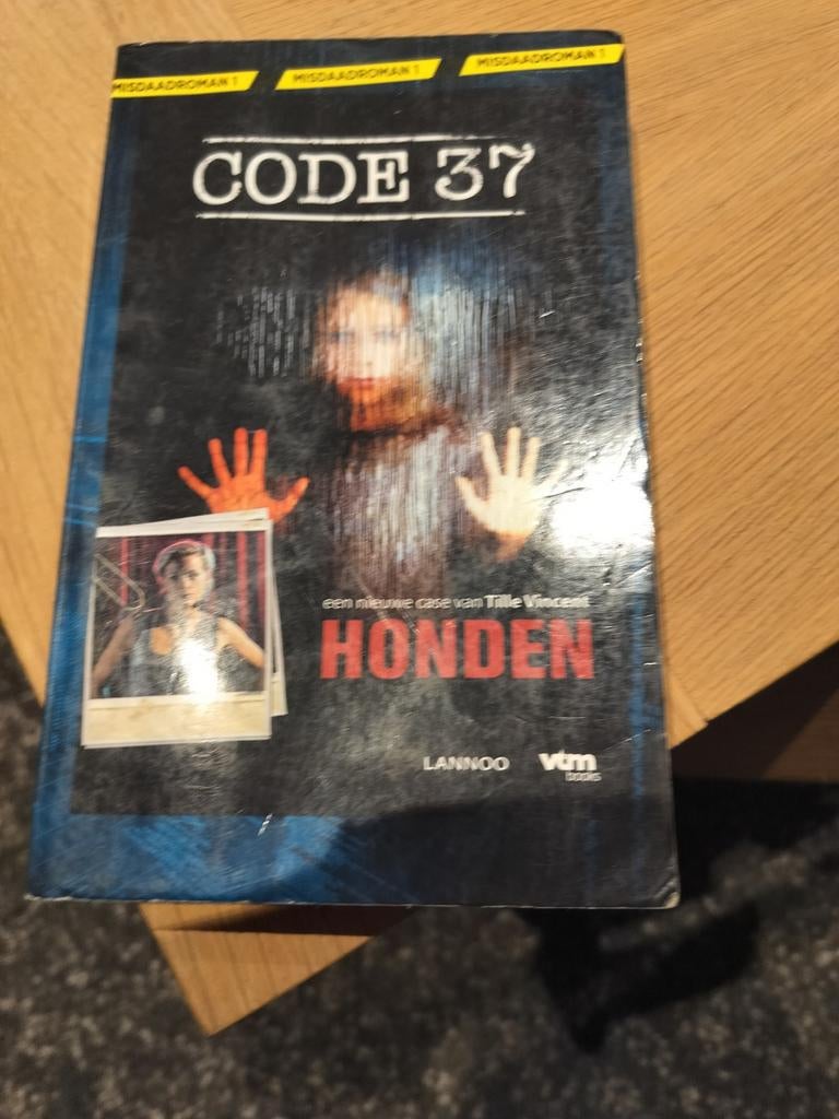 Code 37 - Chiens - Édition audio NL, Enlèvement ou Envoi