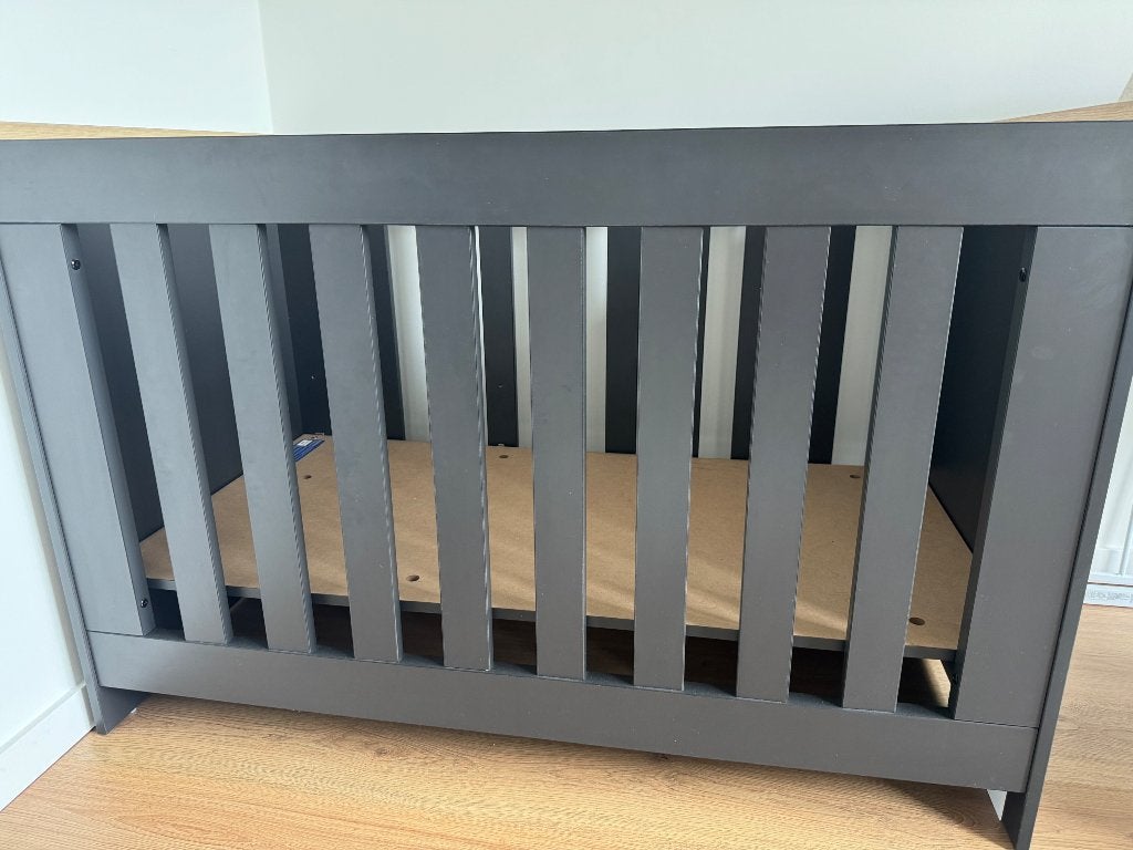 Slaapkamer baby inclusief matras aerosleep en lakens, Kinderen en Baby's, Ophalen, Gebruikt, Ledikant