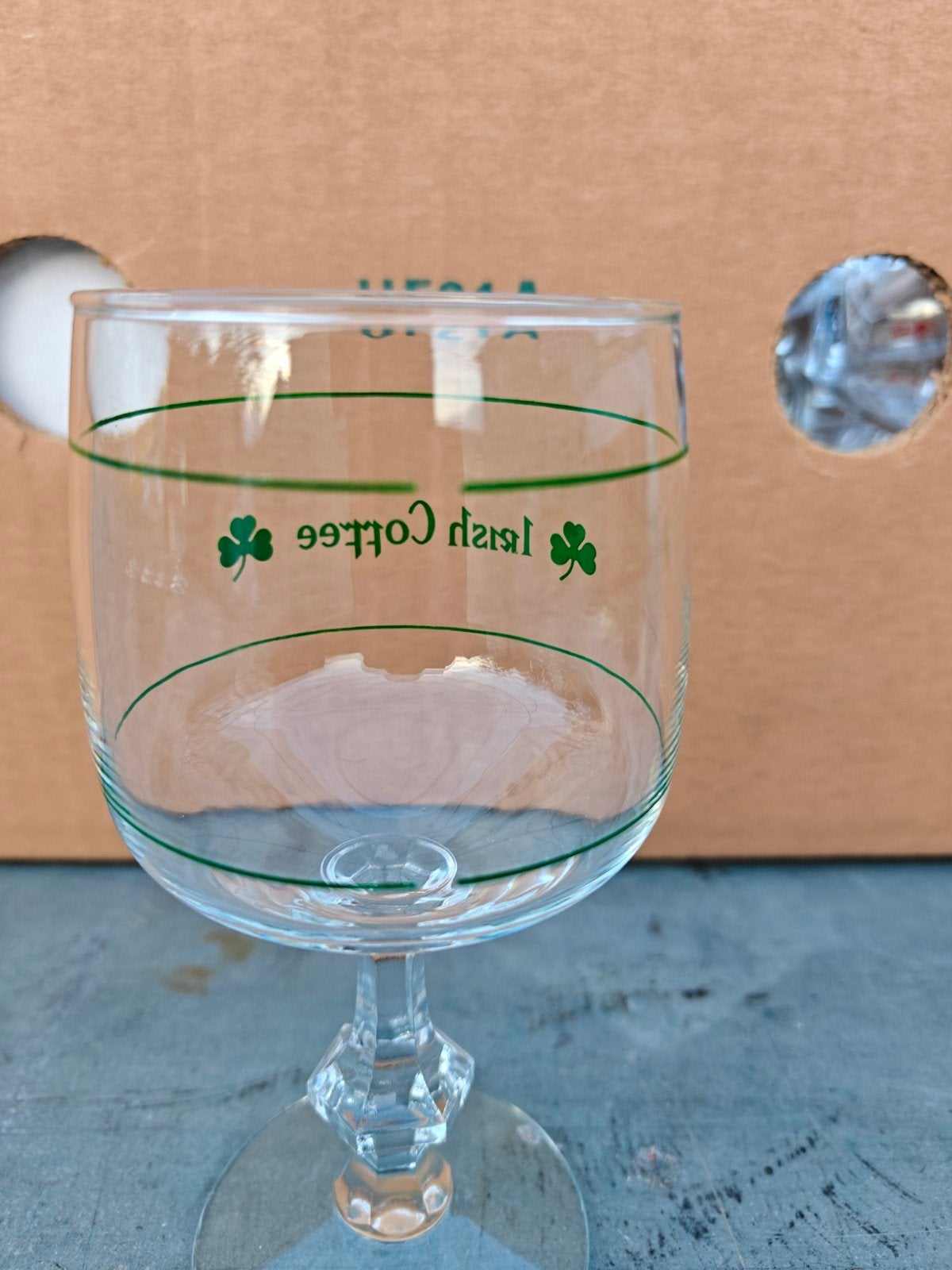 Irish coffee glazen, Ophalen