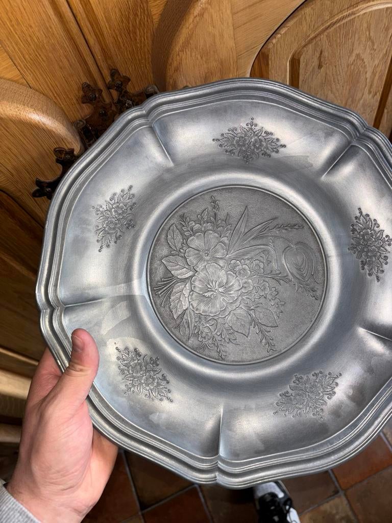 Groot Antiek Pewter (Tin) Pronkbord, Enlèvement
