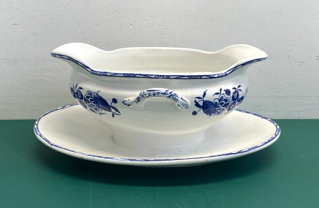 Saucière Grand Bouquet Boch Frères, Enlèvement ou Envoi