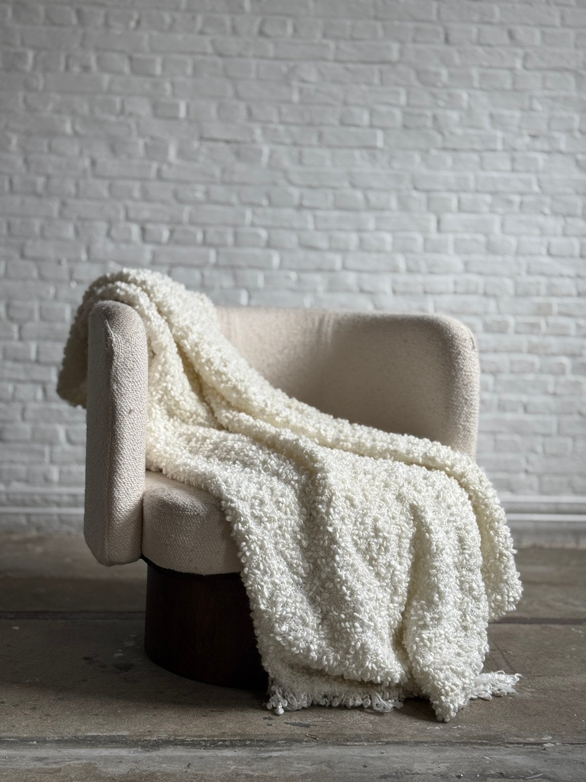 Crèmekleurig bouclé plaid met franjes, Ophalen, Zo goed als nieuw, Plaid