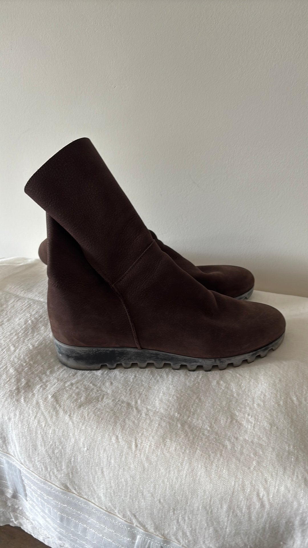 Laarsjes Arche  m40 (= M39) donkerbruin, Enlèvement ou Envoi, Porté, Boots et Botinnes