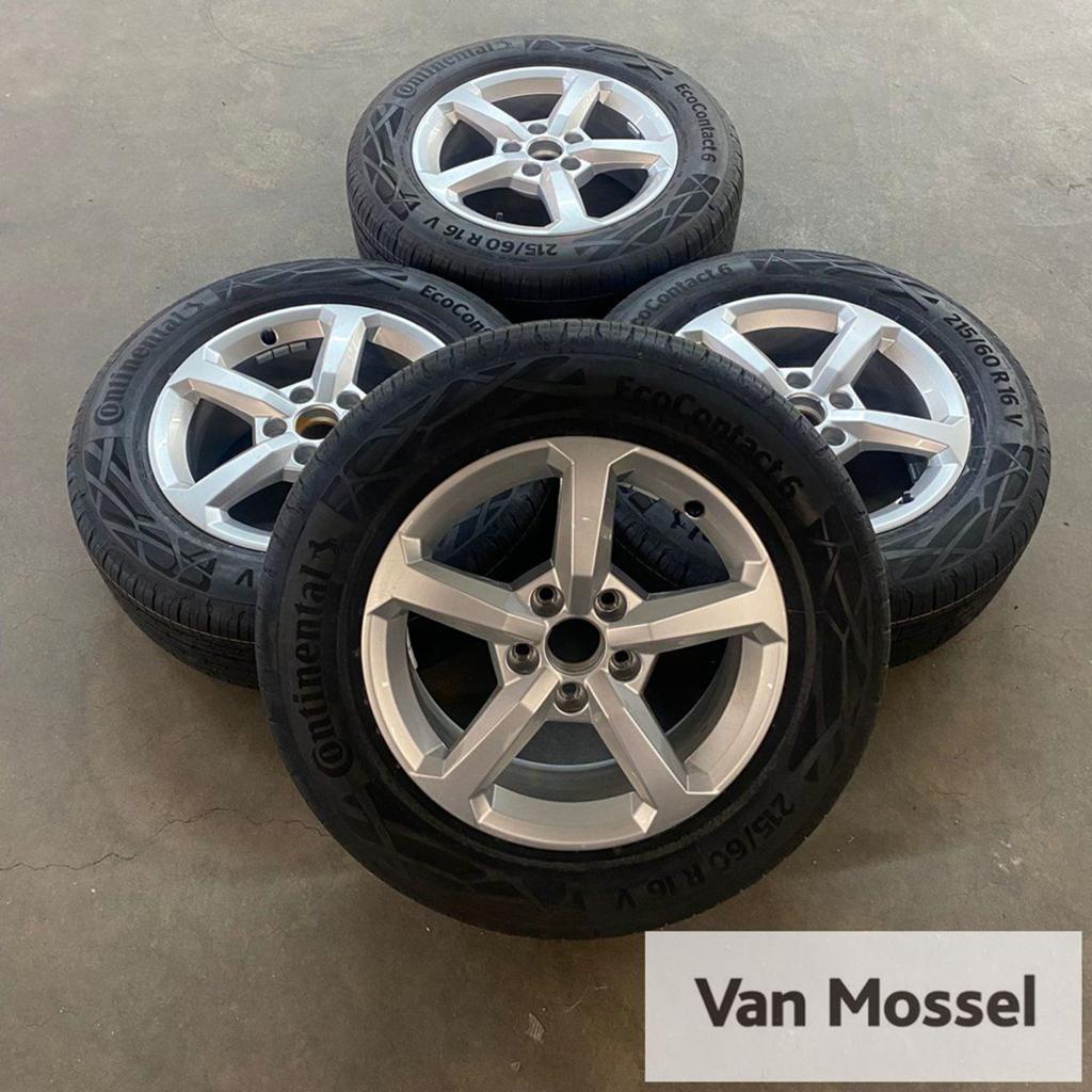 Audi Q2 Continental Eco Contact 6 215/60/R16 95V REEDIJK, Auto-onderdelen, Banden en Velgen, -, Banden en Velgen, Ophalen of Verzenden