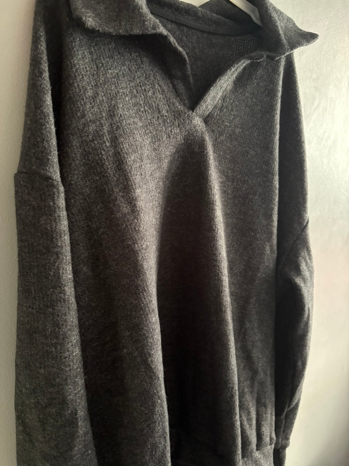Haut gris foncé, Envoi, Neuf, Taille 38/40 (M), Gris