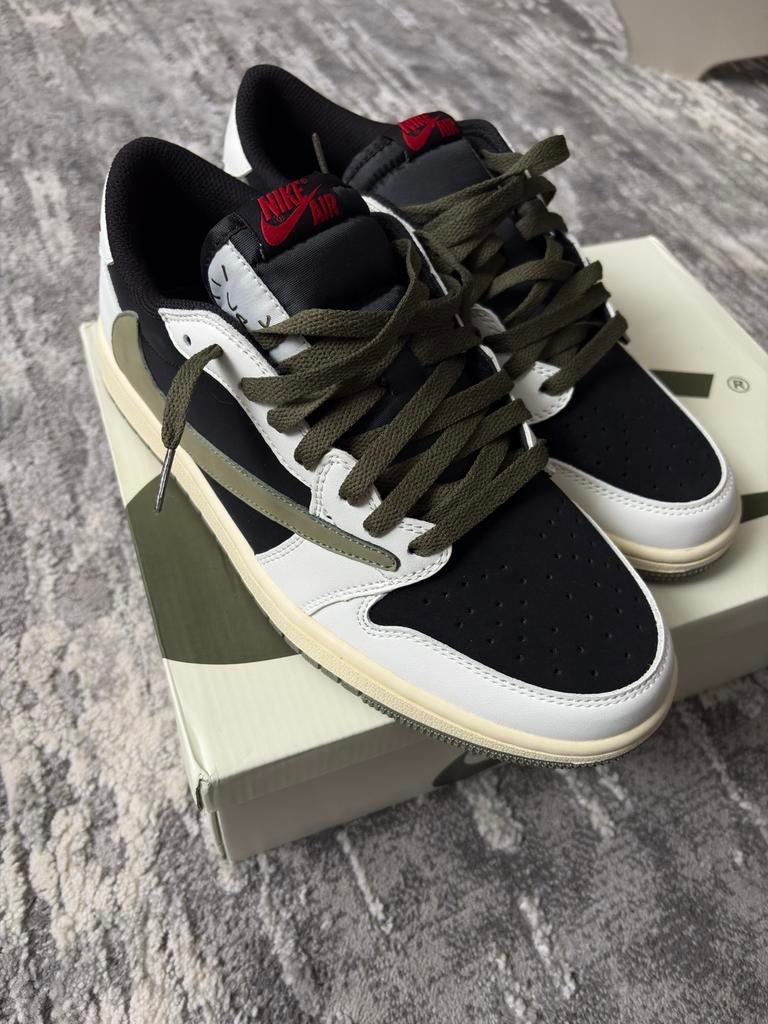 Travis scotts, Vêtements | Hommes, Chaussures, Neuf, Baskets, Blanc, Enlèvement