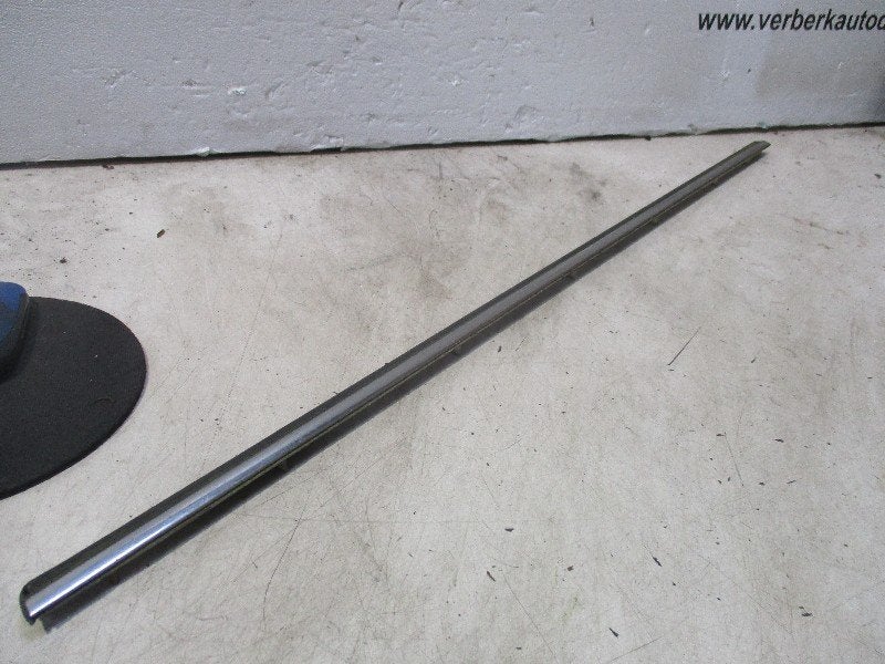 GARNITURE portier links achter Mercedes-Benz / 8 (W115), Mercedes-Benz, Utilisé, Dialog.mb@mercedes-benz.com, Mercedes-Benz AG