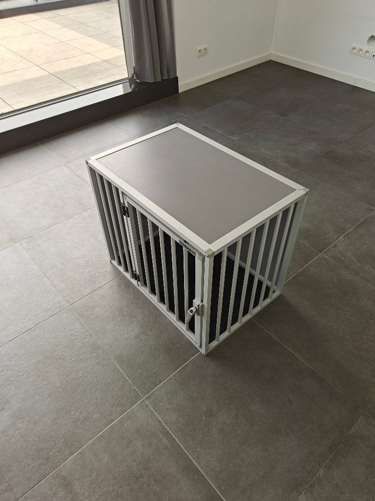 Hundos Hondenbench model DL maat S – stevige aluminium bench, Dieren en Toebehoren, Hondenbenches, Ophalen, Zo goed als nieuw