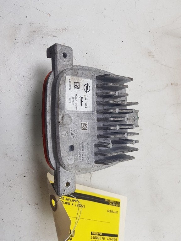 MODULE DE PHARE À DEL Opel Crossland (X) (|90090714|), Autos : Pièces & Accessoires, Valeo, Opel, Utilisé, 100, rue de Courcelles
75017  Paris, FR