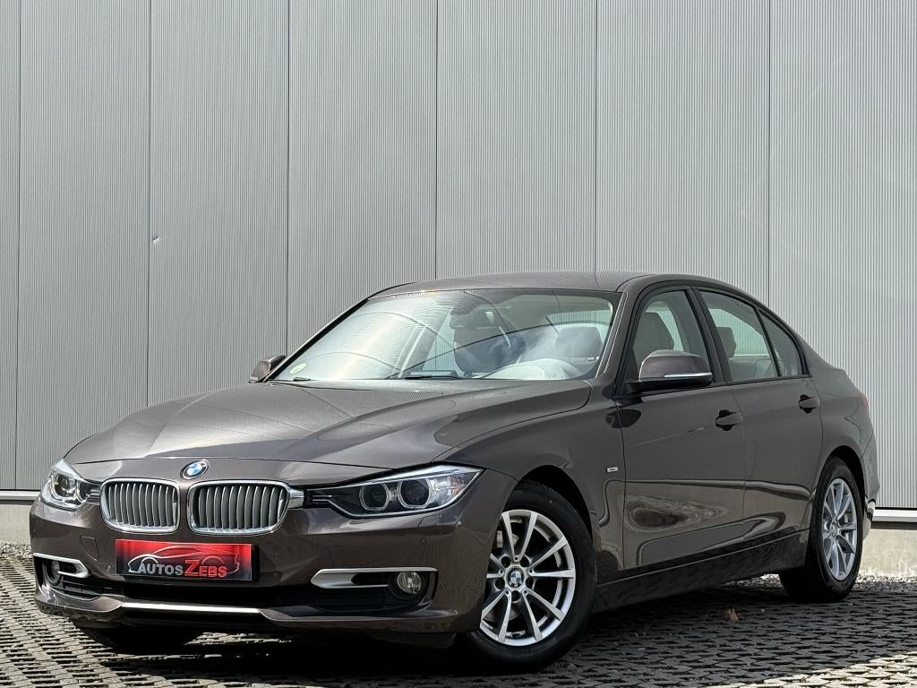 BMW 320 dA Modern Xenon Cruise Navi ParkSensor DigAirco, Auto's, Automaat, Euro 5, Achterwielaandrijving, Beige