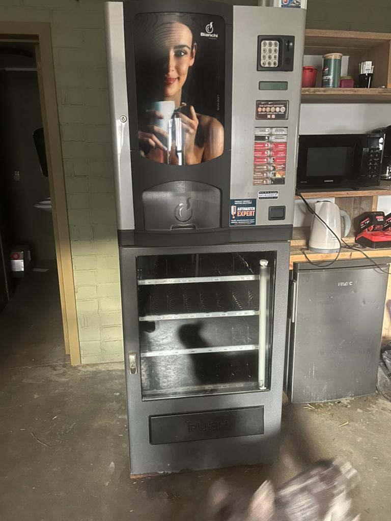 Drank/snack automaat, Ophalen, Gebruikt