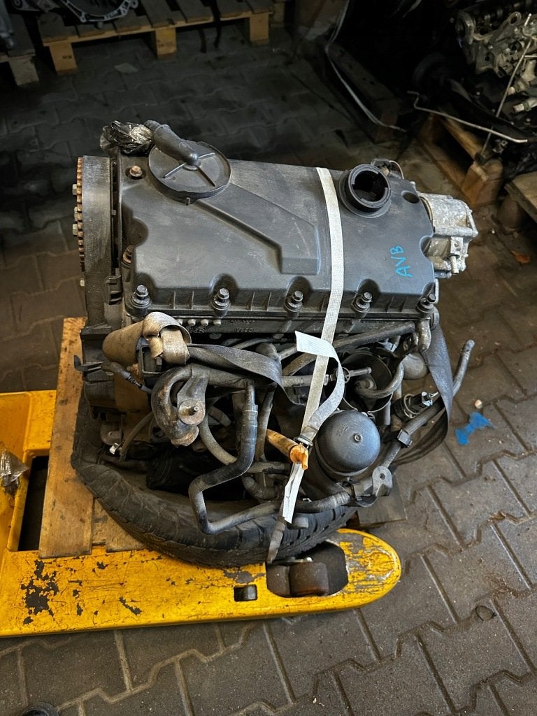 Moteur AVB Complet A4 VW SUPERB AUDI SKODA PASSAT