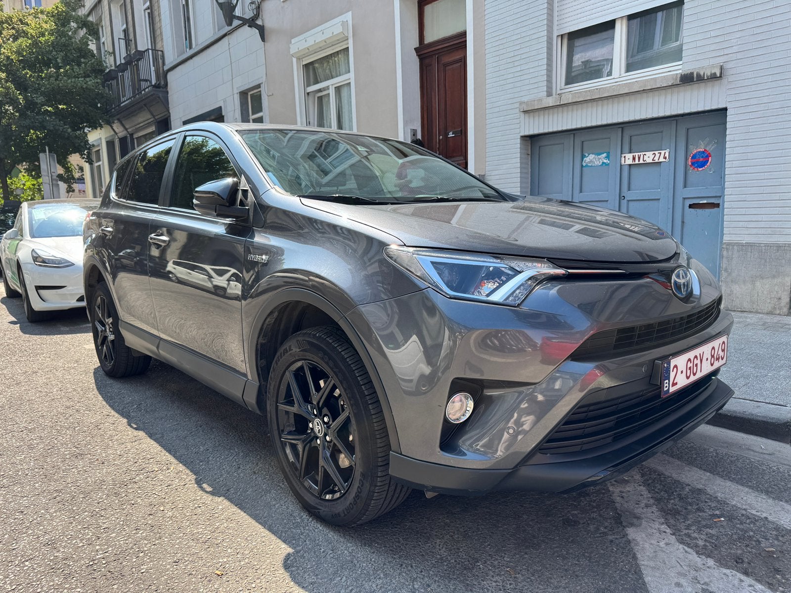 TOYOTA RAV4 BLACK EDITION, Autos, Argent ou Gris, Achat, Euro 6, Noir