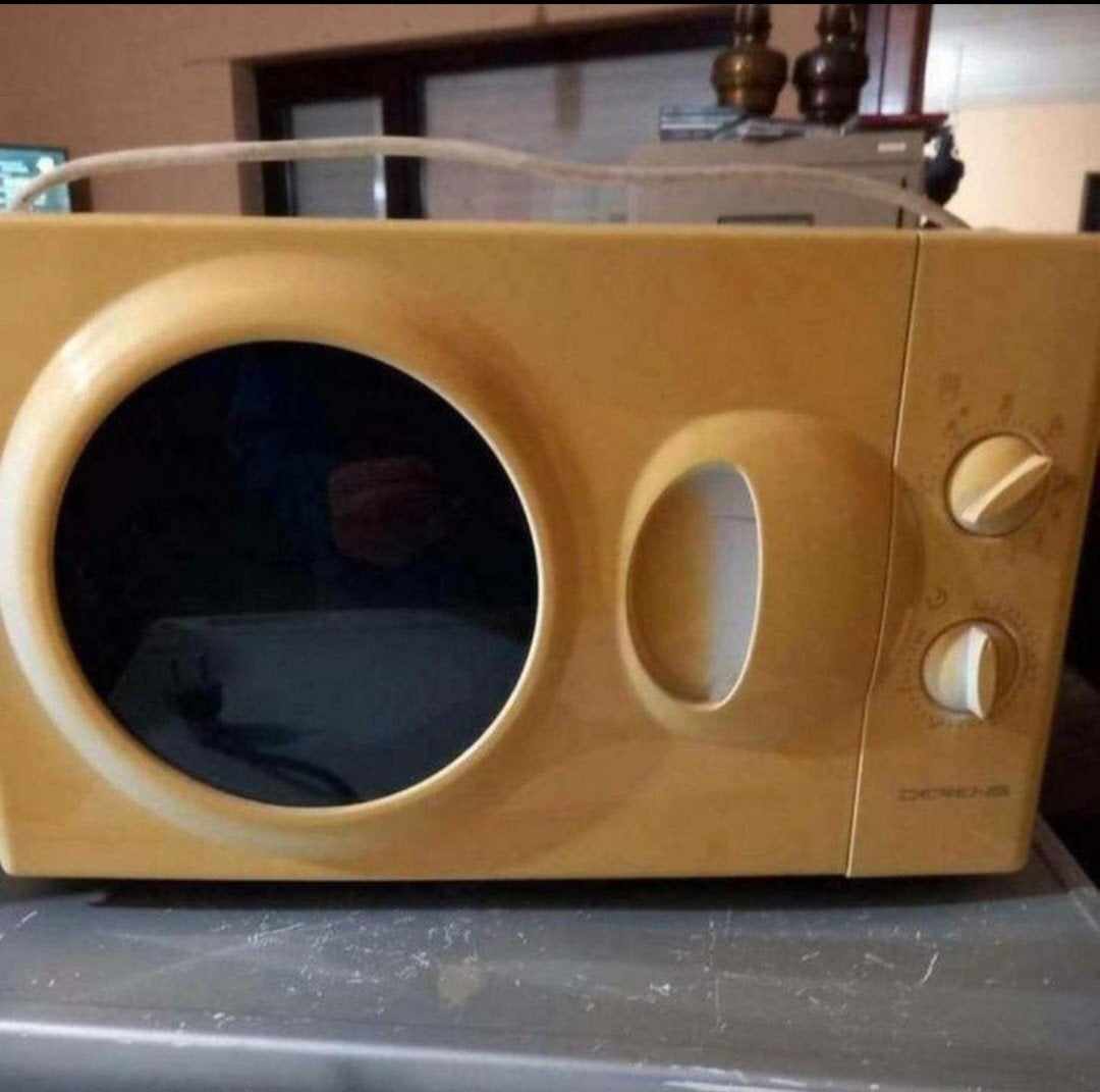 Micro-ondes va très bien, Enlèvement