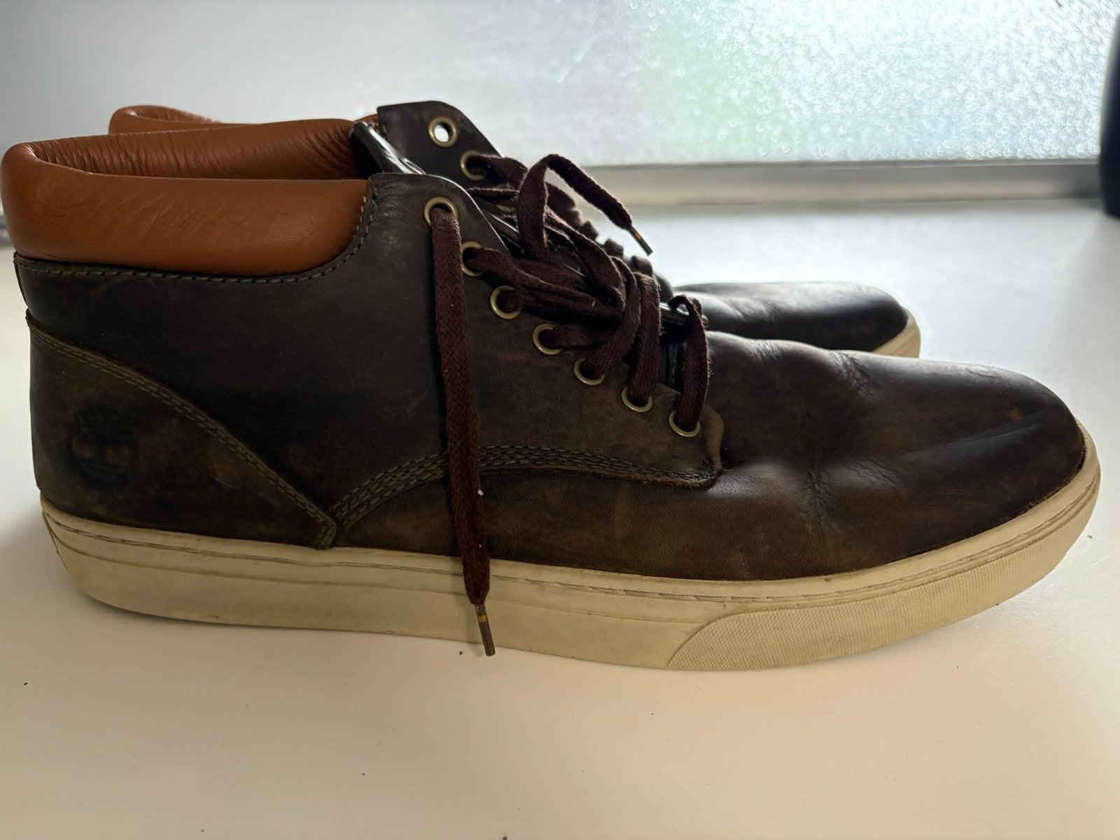 Chaussures Timberland homme en cuir marron – Taille 45, Ophalen of Verzenden, Zo goed als nieuw