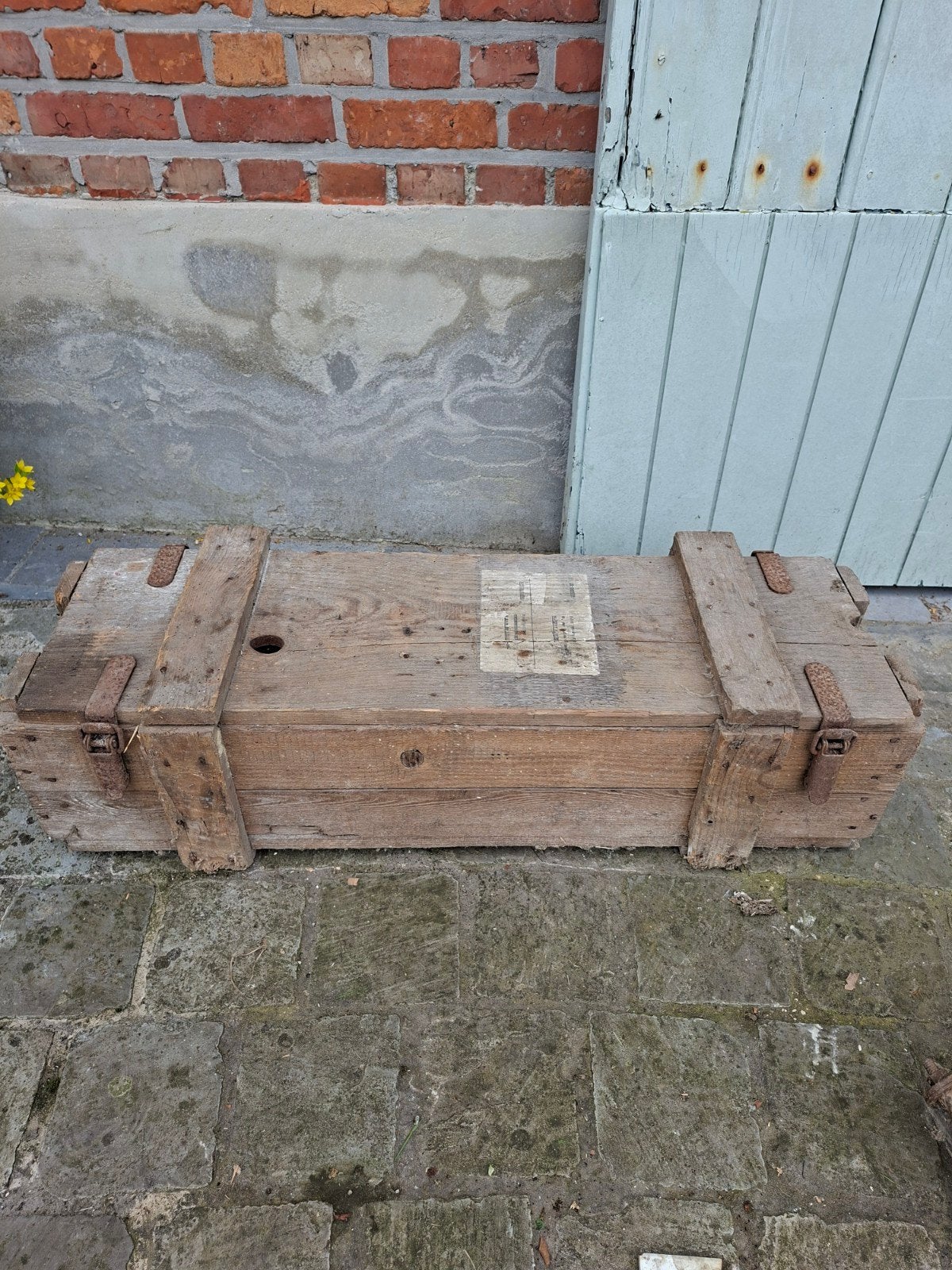 Oude machine kist, Ophalen