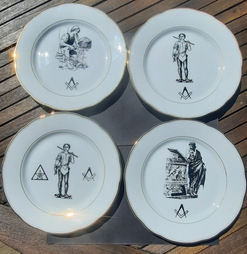 4 Borden Vrijmetselarij - Vrijmetselaars, Ophalen of Verzenden, Gebruikt