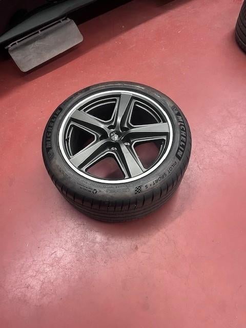Velgenset Ford Mustang, 275 mm, Banden en Velgen, Nieuw, Personenwagen