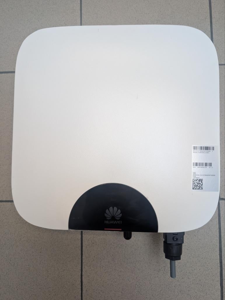 Huawei hybride omvormer sun2000 4.6 kw, Doe-het-zelf en Bouw, Ophalen