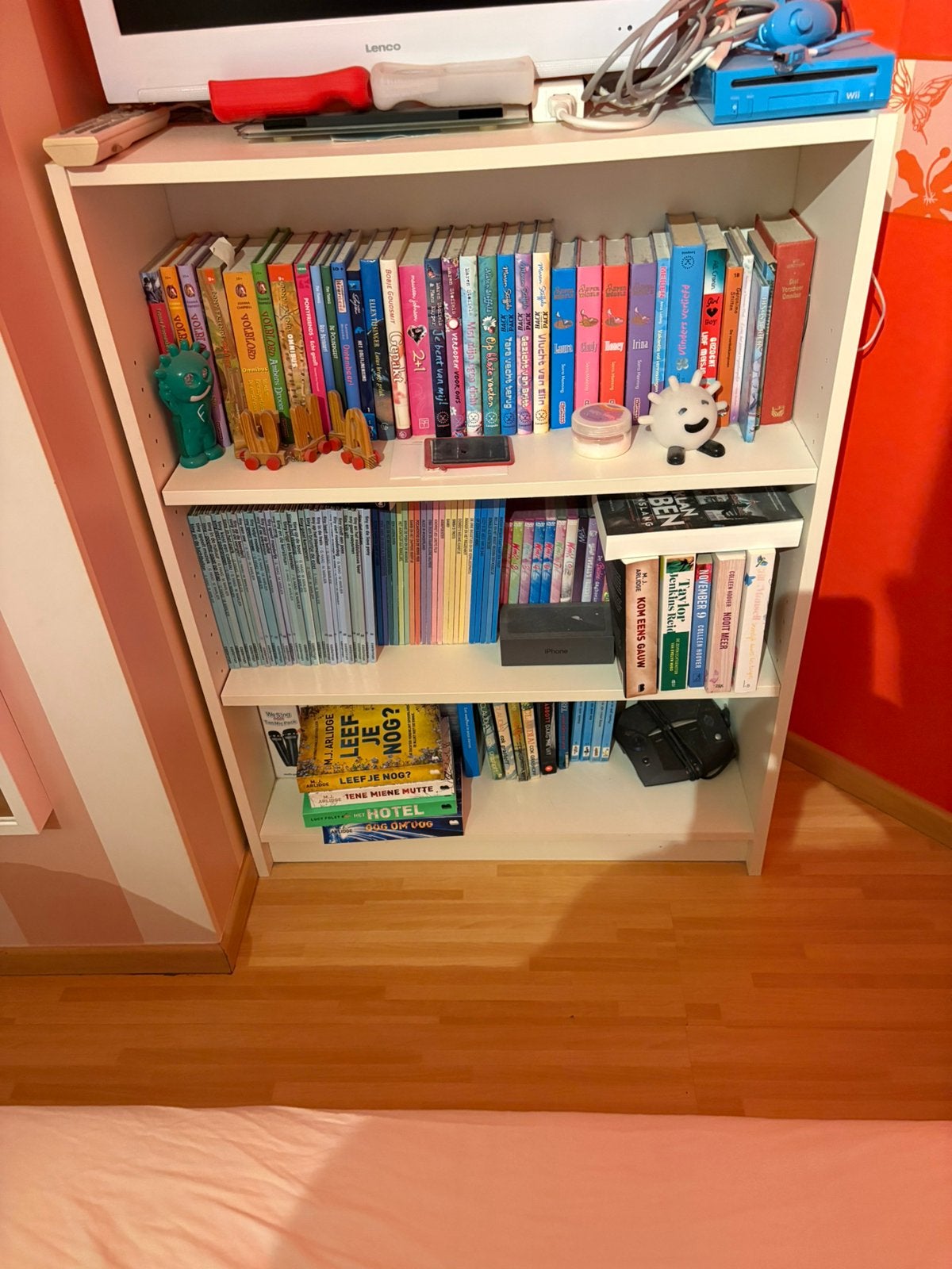 Wit boekenrek, Huis en Inrichting, Ophalen, Zo goed als nieuw