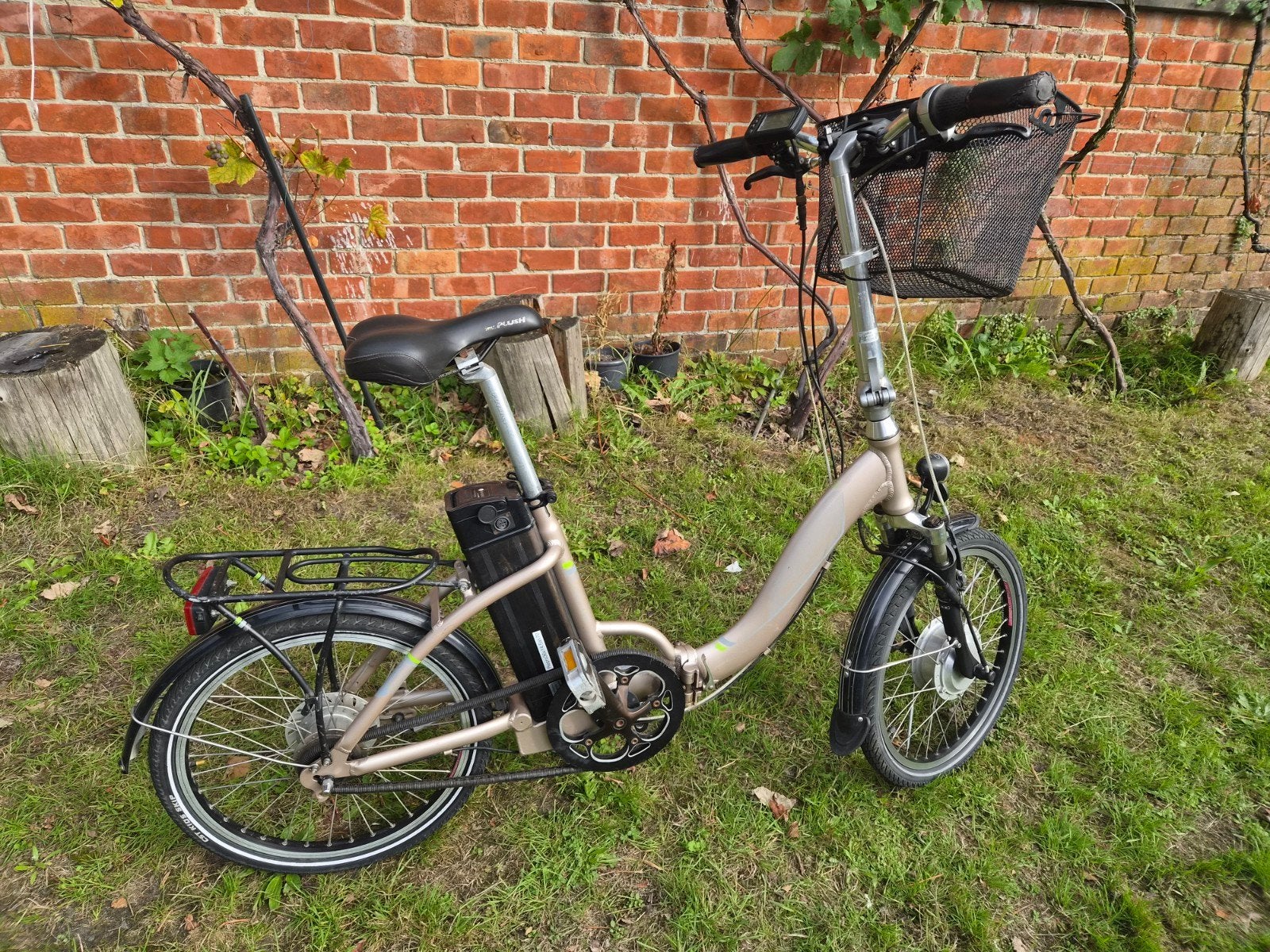 Vélo électrique pliant en très bon état 6 vitesses en alumin, Vélos & Vélomoteurs, Enlèvement ou Envoi, Vitesses