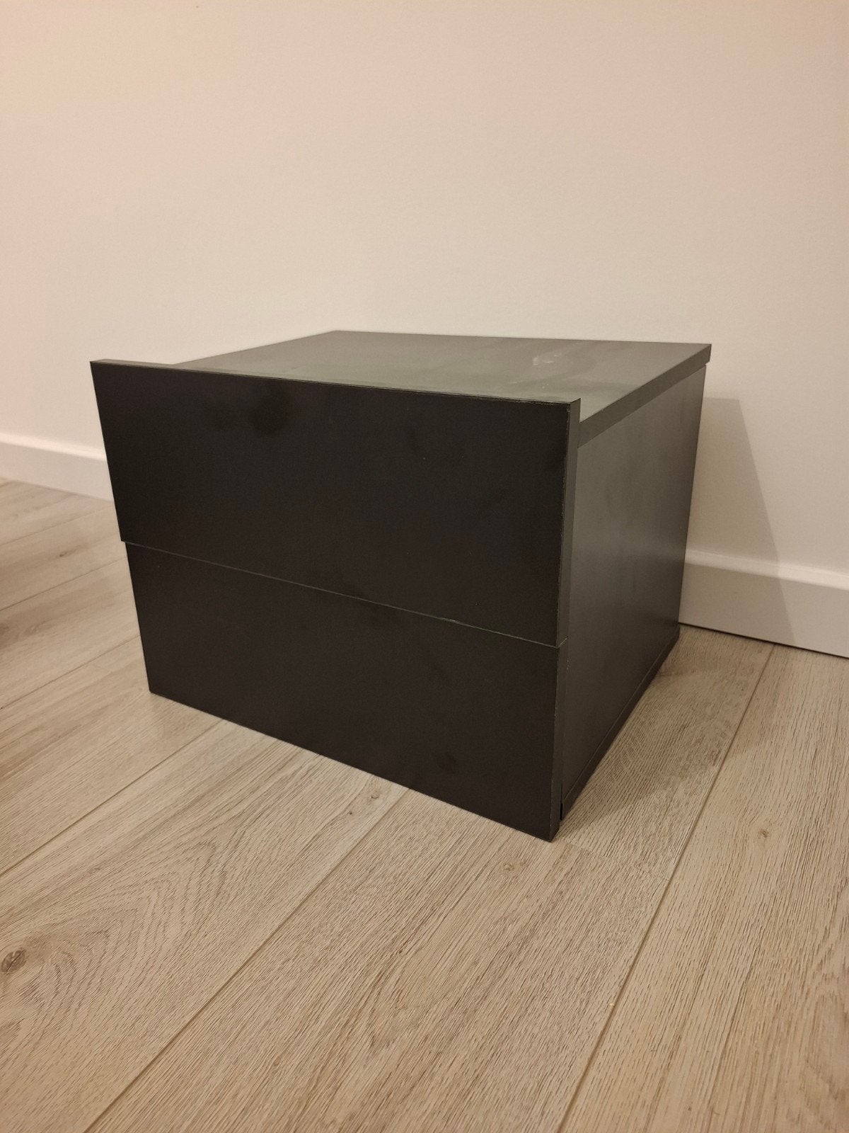 2X zwart zwevend nachtkastje, Ophalen, Minder dan 45 cm, Zo goed als nieuw, Minder dan 55 cm