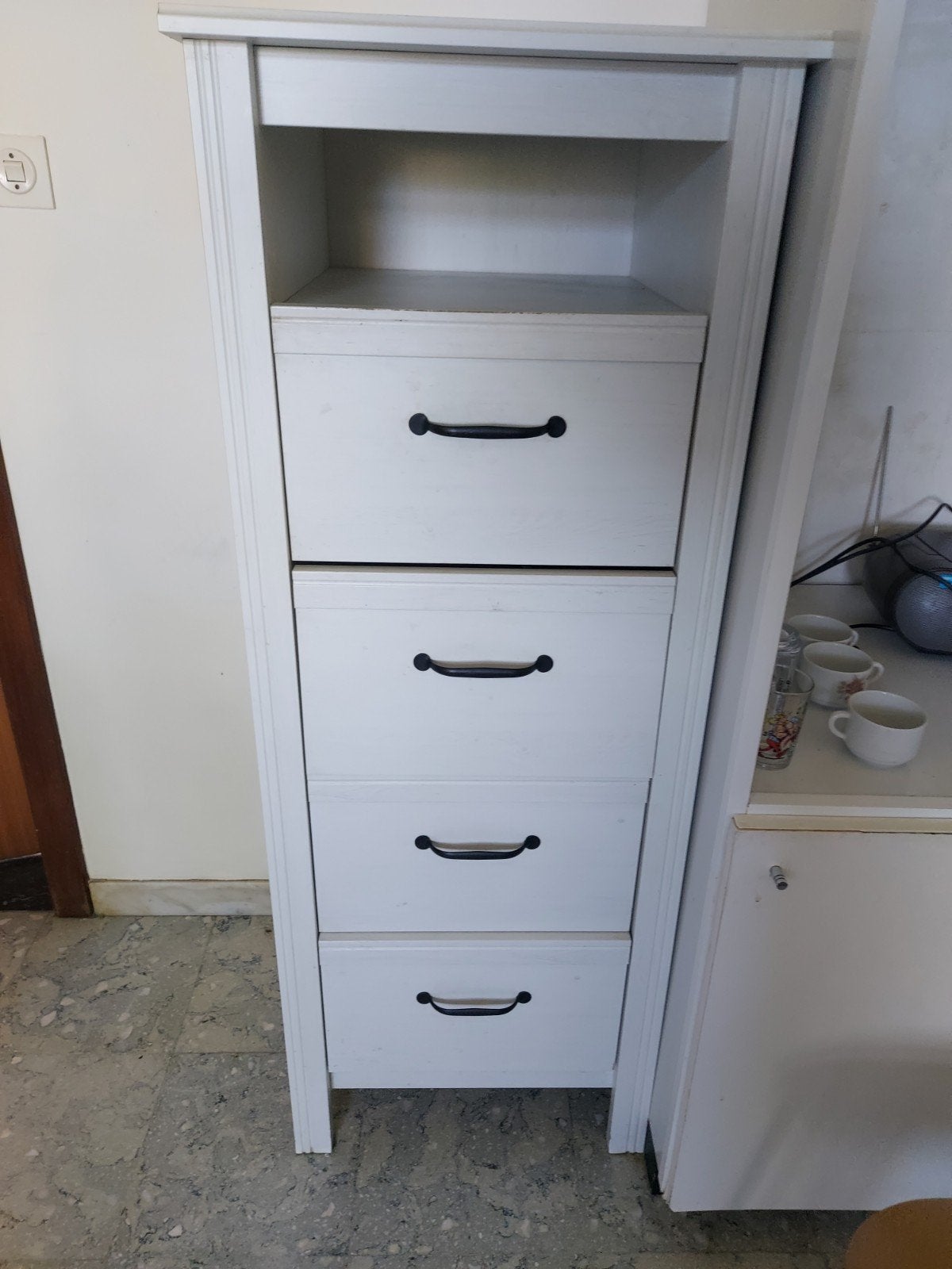 kastje,hoogte 1m20 kleur wit, 3 of 4 laden, Ophalen, Overige houtsoorten