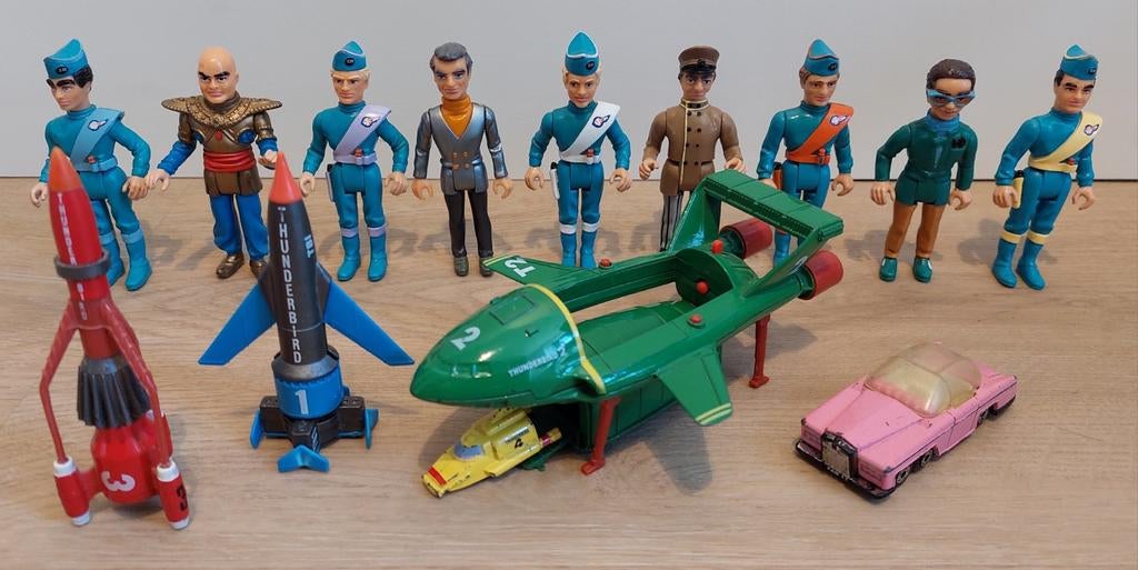 Thunderbirds TB1, TB3, FAB1 en 4 poppetjes, Verzamelen, Speelgoed, Verzenden