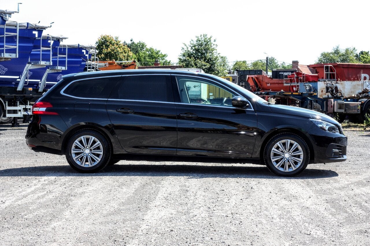 Peugeot 308 SW / Break 1.5 BlueHDi / MASSAGE / NAVI / ZETEL, Autos, Peugeot, 0 kg, Achat, Entreprise, Noir