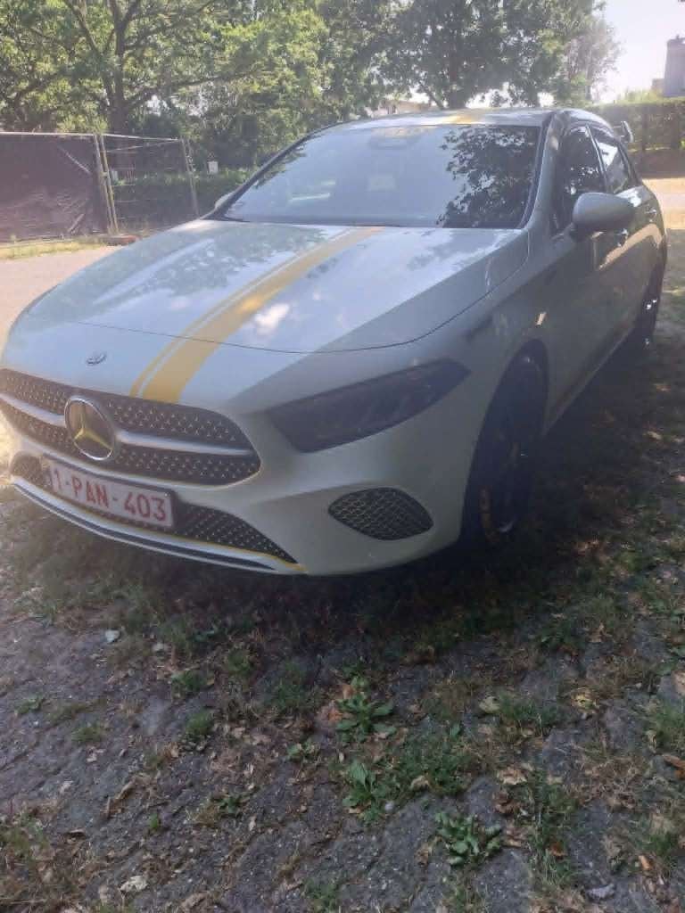 Mercedes A180 wit, Autos, 100 kW, Achat, Euro 6, Entretenue par le concessionnaire