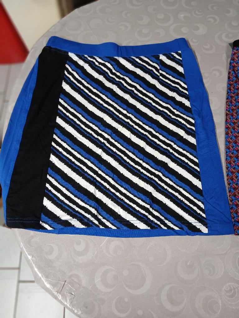 3 ROKJES + 2 T-SHIRTEN  -  Maat 38/40, Ophalen, Maat 38/40 (M)