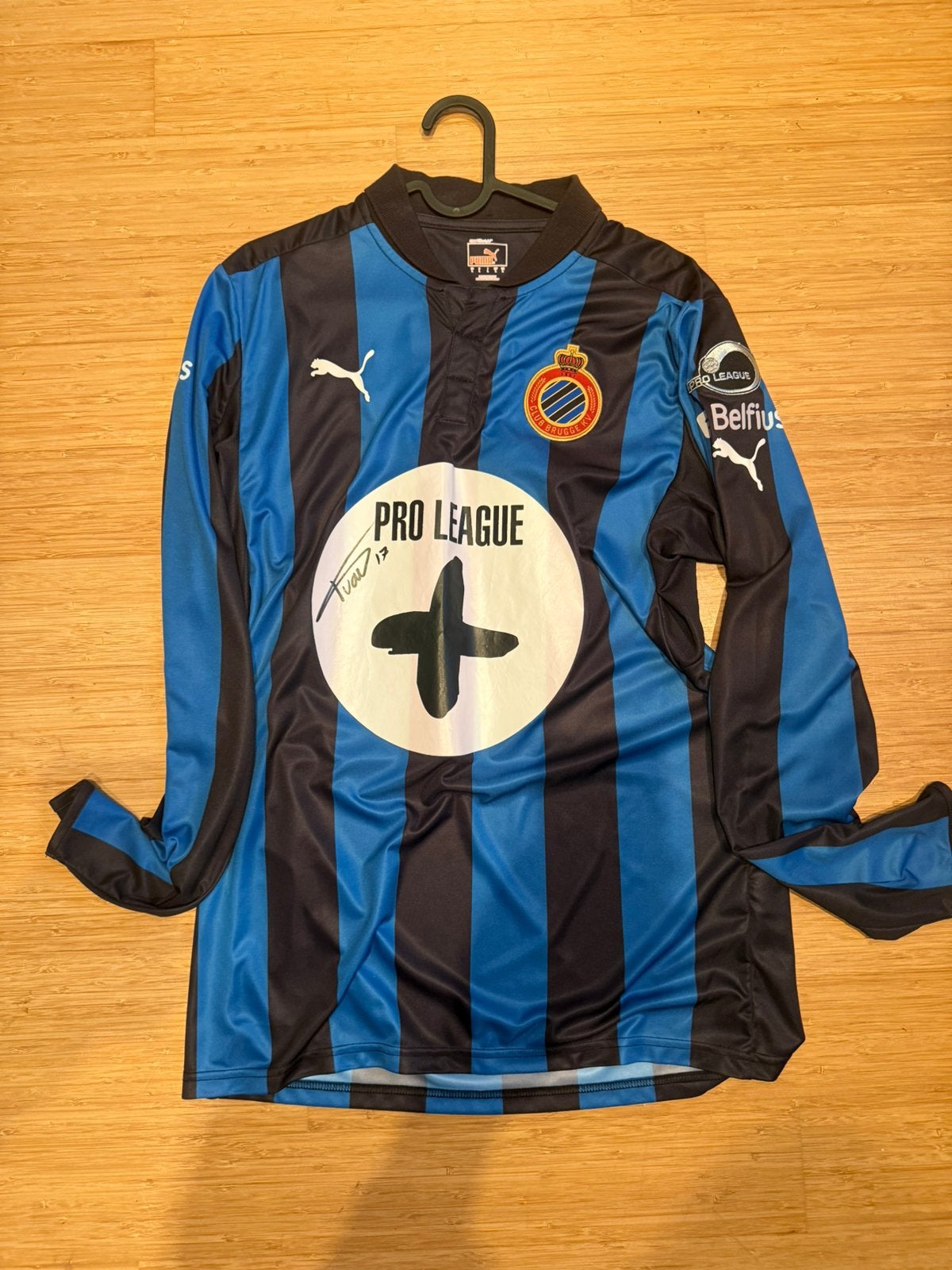 Maillot usé pendant le match Trickovski Club Bruges, Enlèvement ou Envoi, Utilisé, Maillot