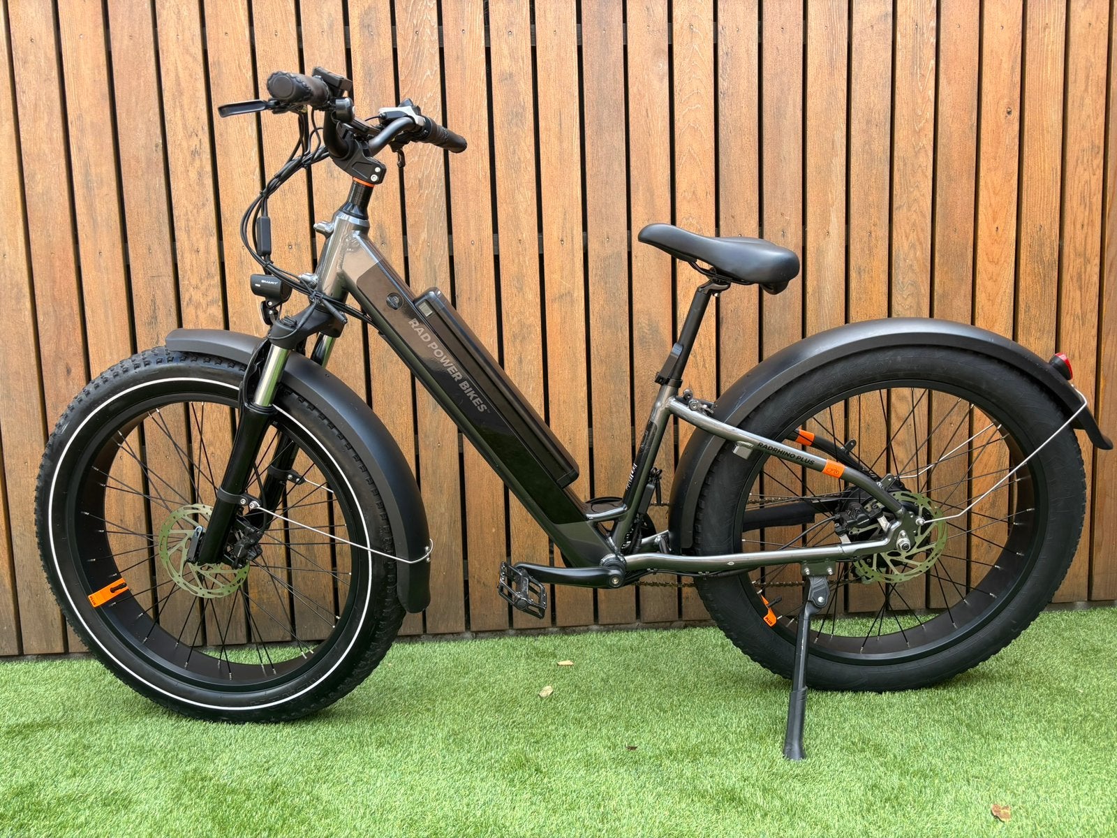 Rad Rhino 6+ step thru / Rad PowerBikes, Enlèvement, Utilisé, 50 km par batterie ou plus, Autres marques