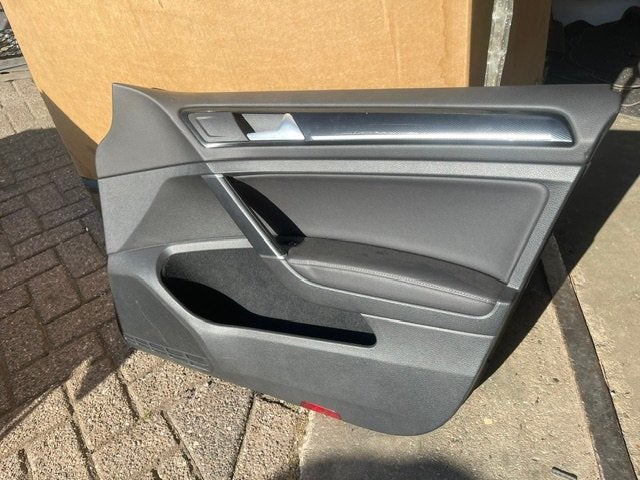 PORTIERBEKLEDING RECHTS VOOR Golf VII (AUA) (5G4868080), Gebruikt, Volkswagen, Volkswagen AG, Kundenbetreuung@volkswagen.de