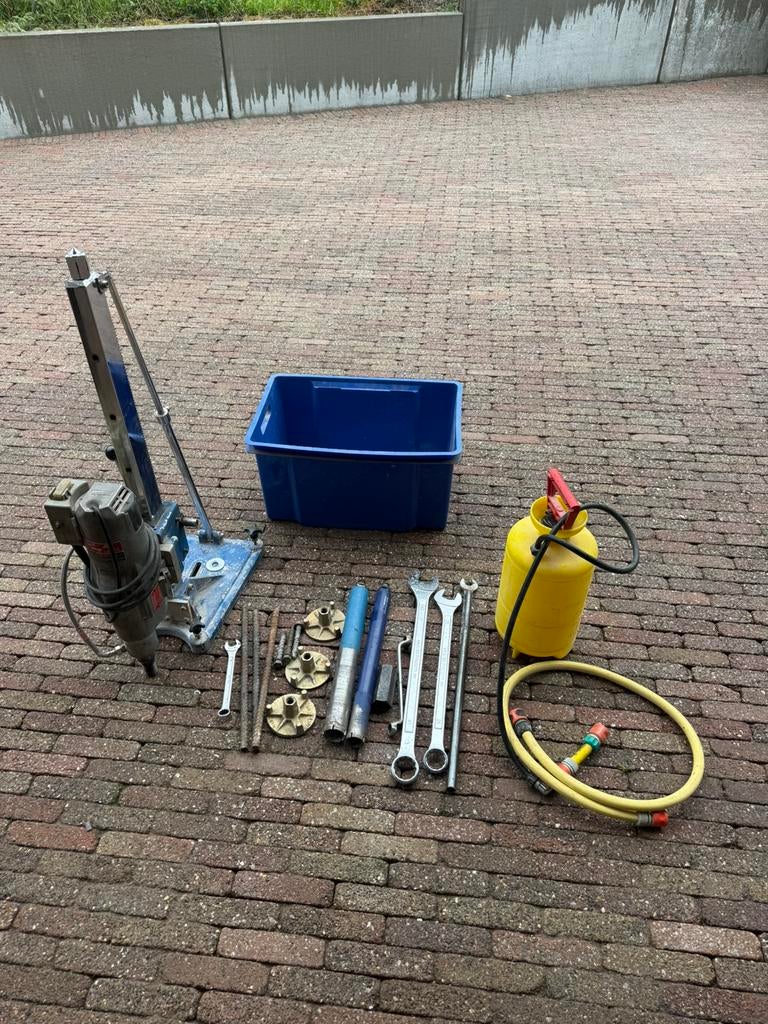 Diamantboor met toebehoren, Doe-het-zelf en Bouw, Gereedschap | Boormachines, Ophalen of Verzenden, Gebruikt, Boormachine