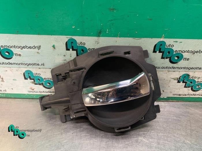 Poignée portière 2portes gauche d'un Citroen C2 (C2 03-), -, 3 mois de garantie, Utilisé, -