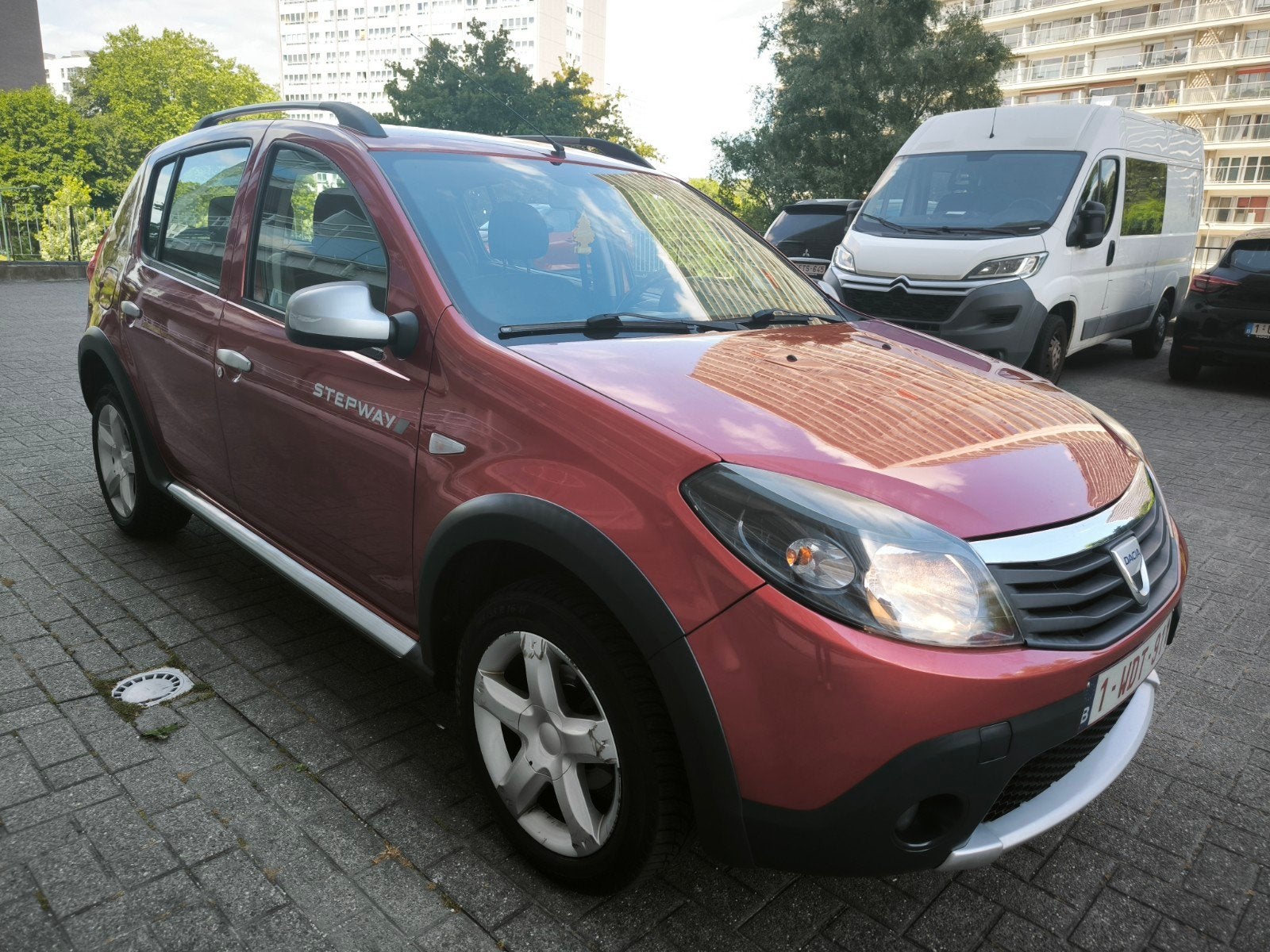 Dacia Sandero Stepway ,Benzine, 1 eig, 2011, NIEUW STAAT !, Rouge, 5 portes, Particulier, Sandero