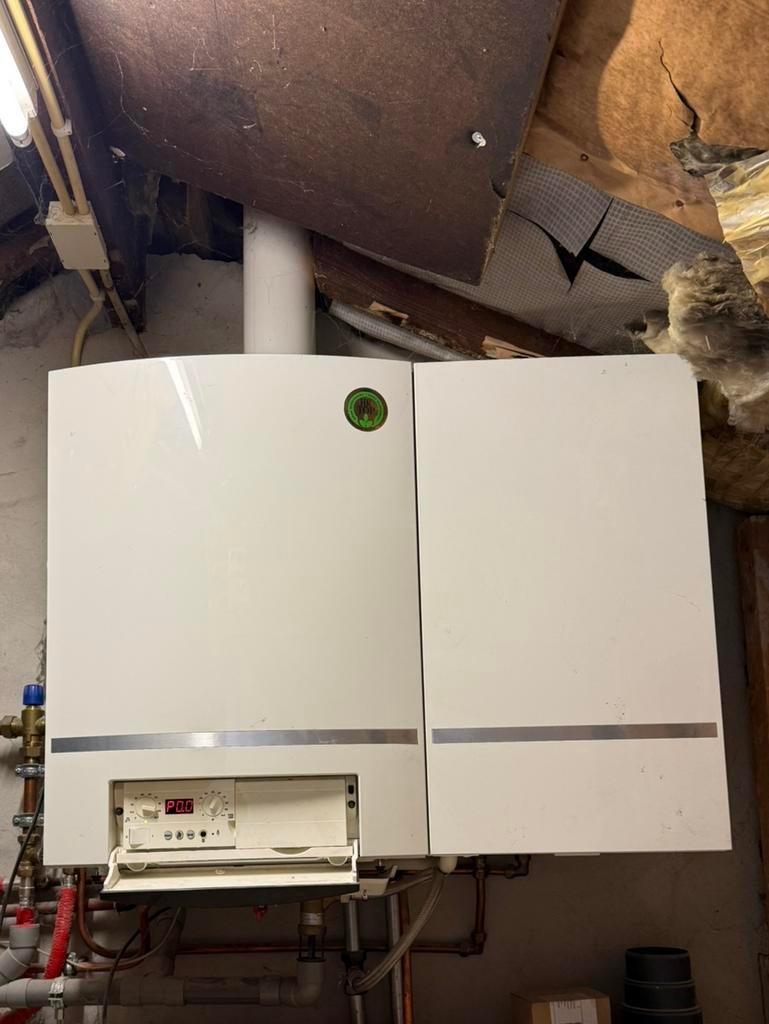 Buderus Logamax GB162 (30kW) HR-ketel + Thermostaat RC35, Doe-het-zelf en Bouw, Chauffageketels en Boilers, Ophalen, Zo goed als nieuw