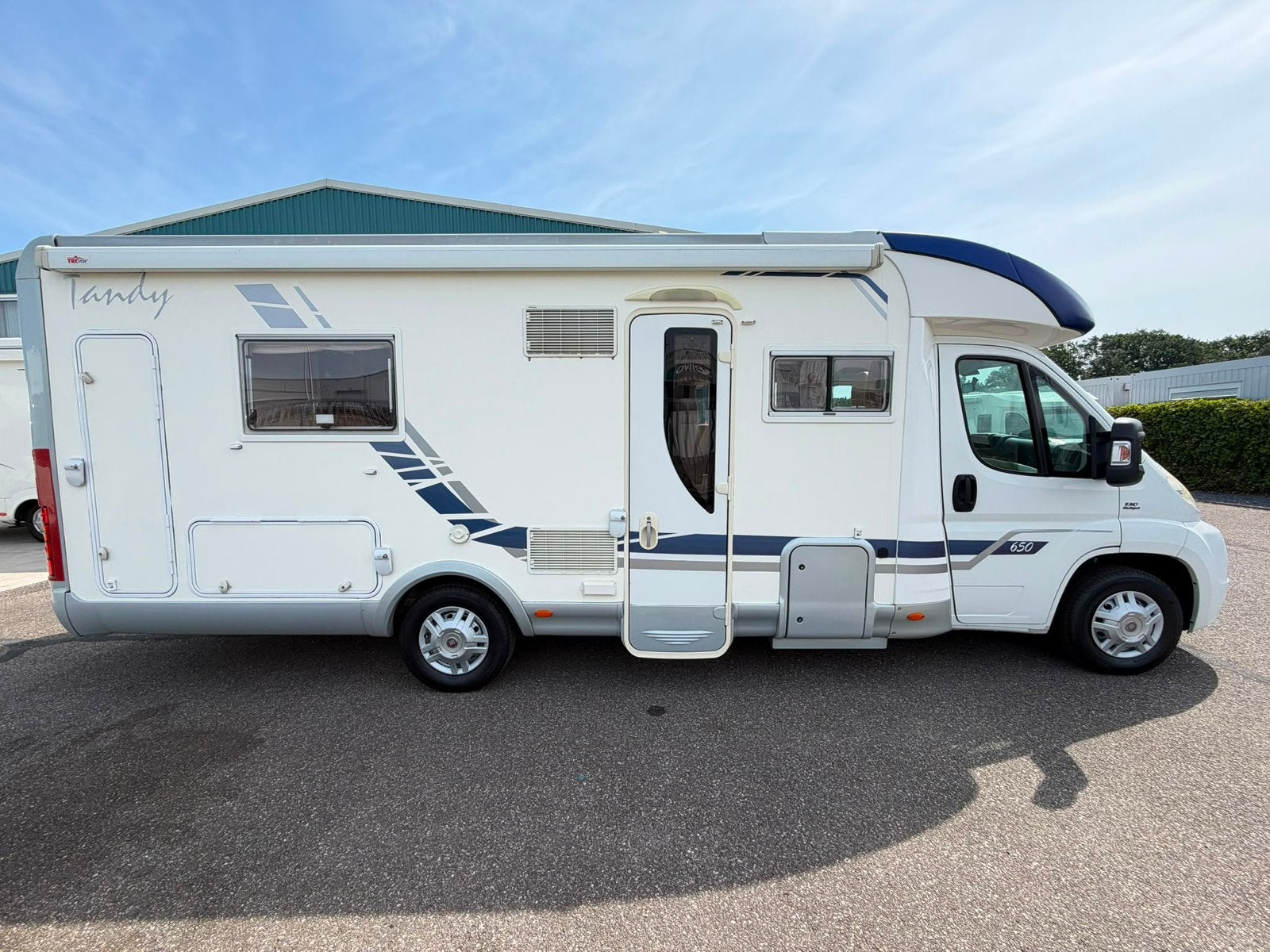 McLouis Tandy 650 | 2011| Zeer compleet uitgerust | Airco, Caravans en Kamperen, Mobilhomes, Ringverwarming, Fiat, Bedrijf, Half-integraal