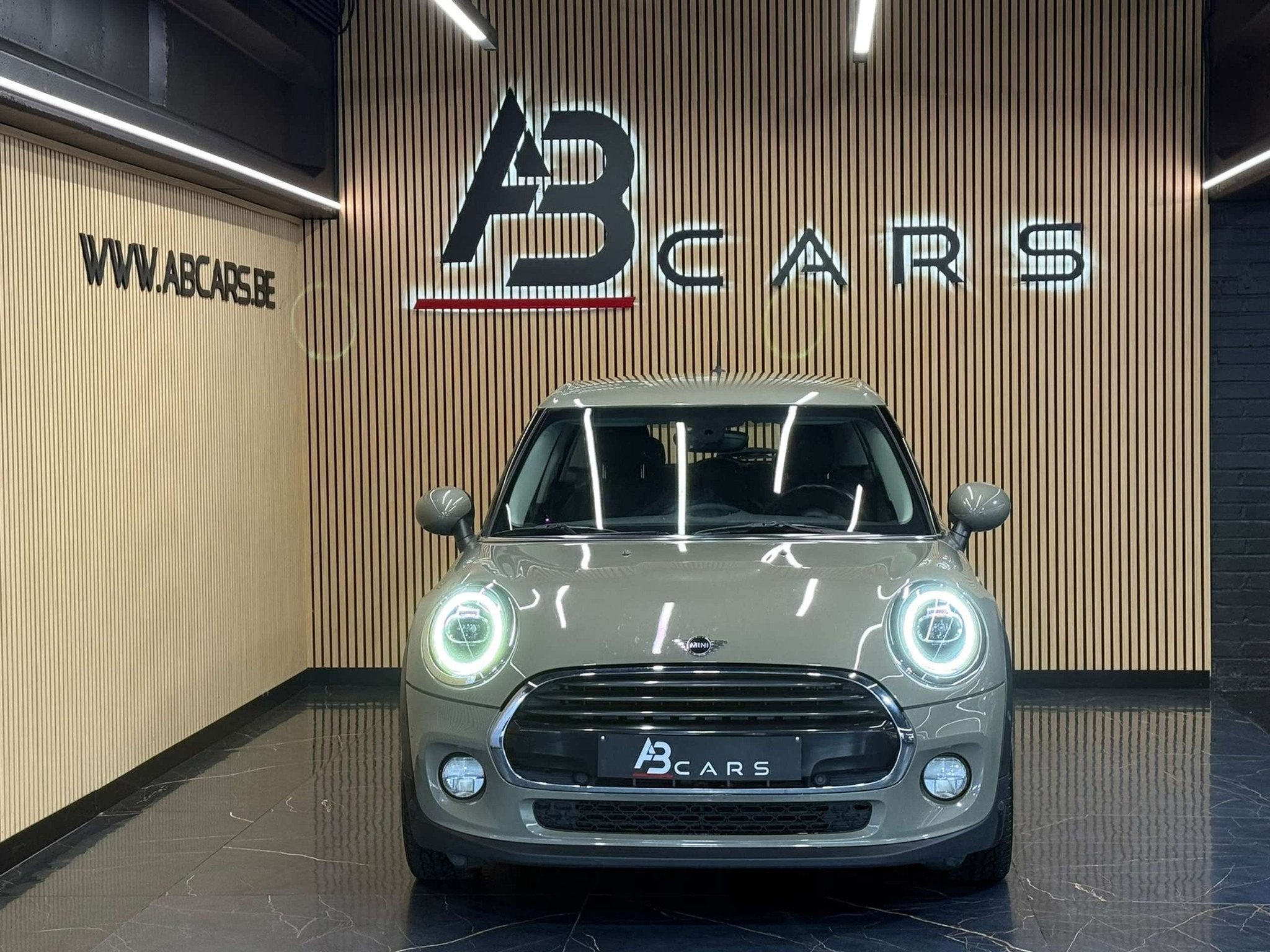 MINI Cooper D 1.5 DA SPORT * GARANTIE 12 MOIS *, Autos, Argent ou Gris, Achat, Euro 6, Entreprise