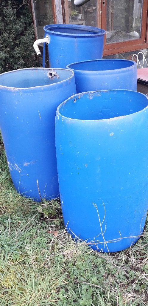 Tonneaux à eau de pluie, 150 litres ou plus, Enlèvement, Comme neuf