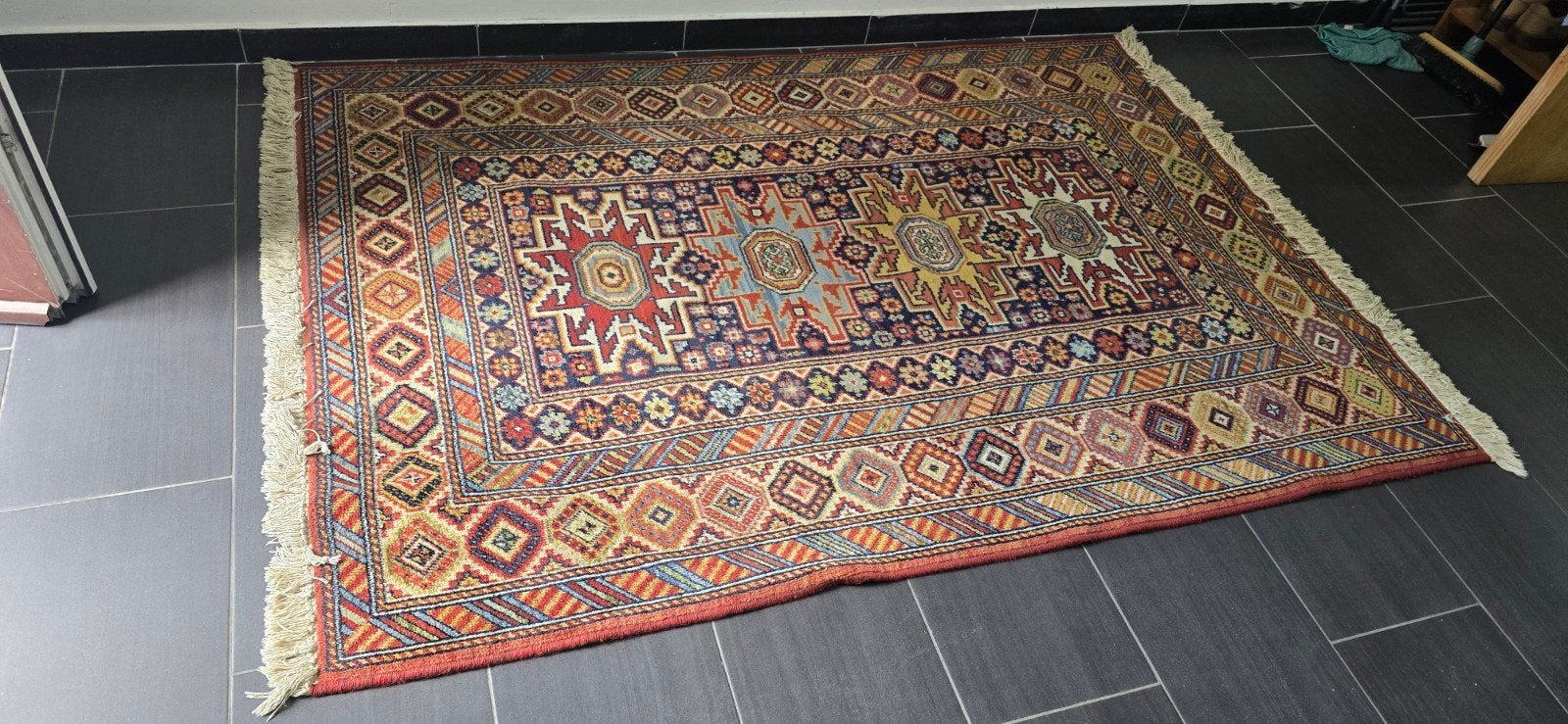très jolie tapis maison  non   pas d'animaux, Maison & Meubles, Enlèvement ou Envoi
