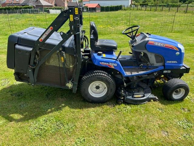 ISEKI HOOGLOSSER SXG 326 H  E42 slechts 477 draaiuren, Tuin en Terras, Zitmaaiers, Ophalen, Gebruikt, Opvangbak, 120 cm of meer