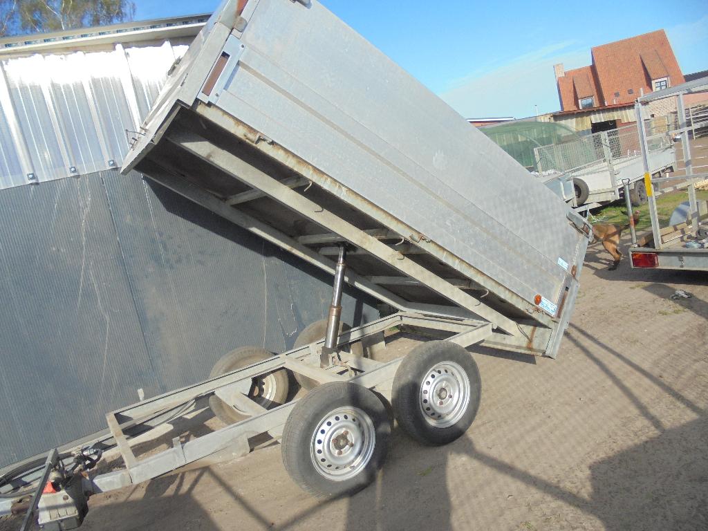 Plateforme Kippe surélevée de 750 kg non freinée. 2200€ ., Enlèvement, Comme neuf