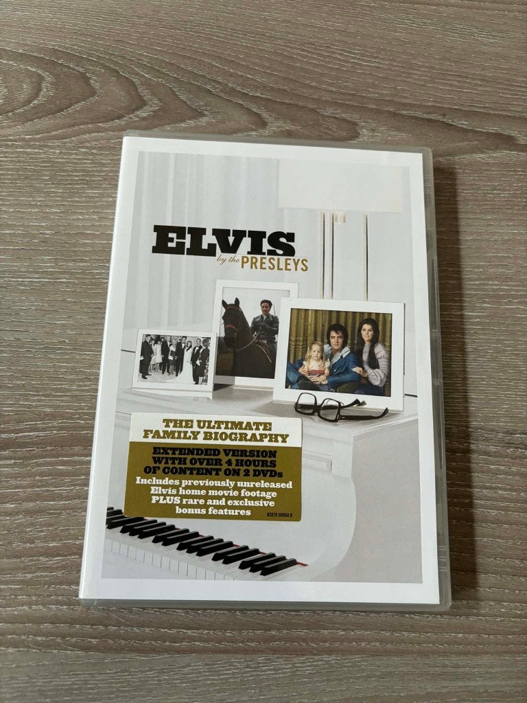 Elvis 2 dvd , Elvis by the Presley's. voor slechts 10 euro., Engels, Nederlands, Overige genres, Ophalen of Verzenden