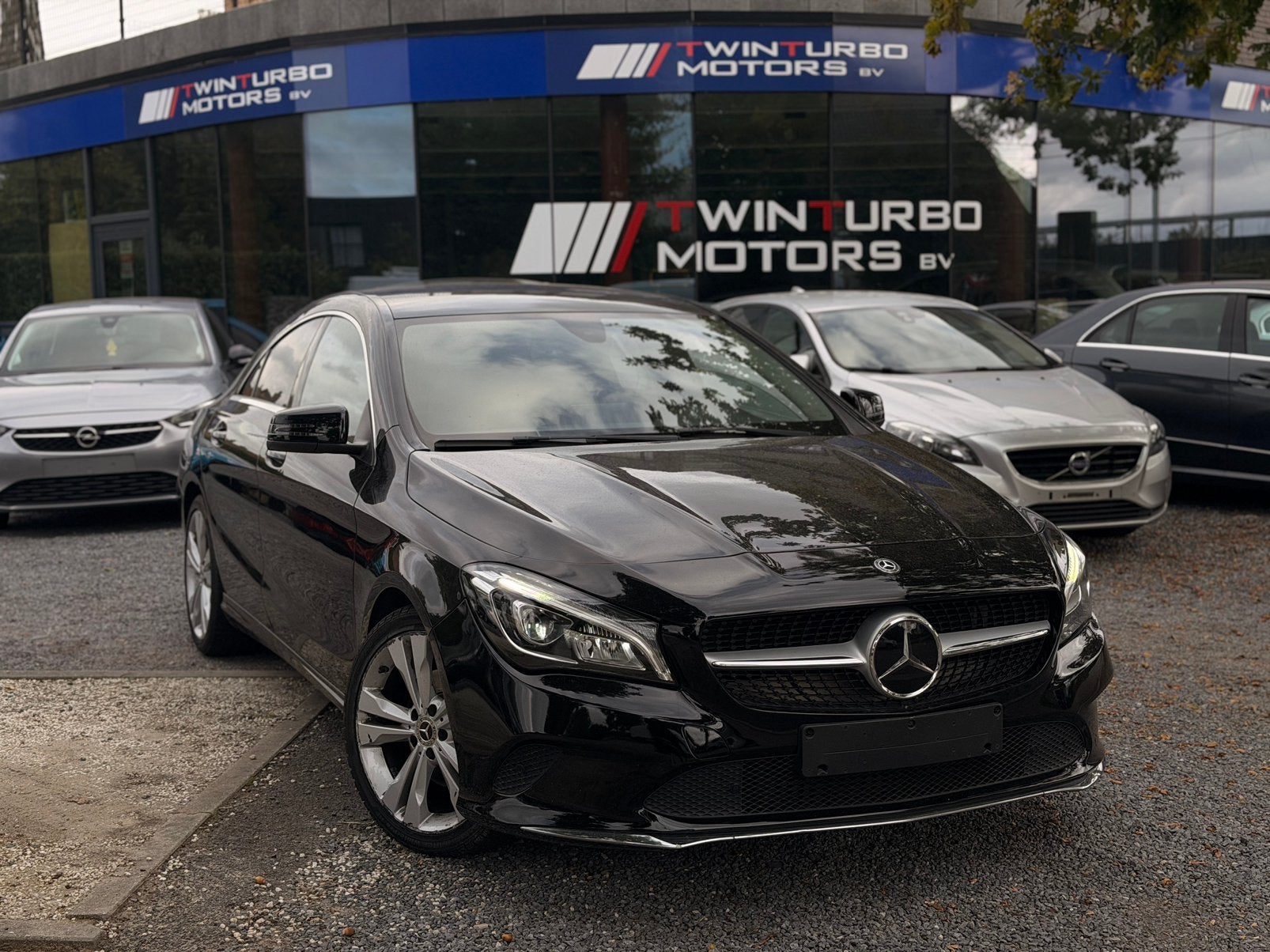 Mercedes CLA 180d Diesel euro6 Excellent état, Achat, Entreprise, Noir, 5 portes