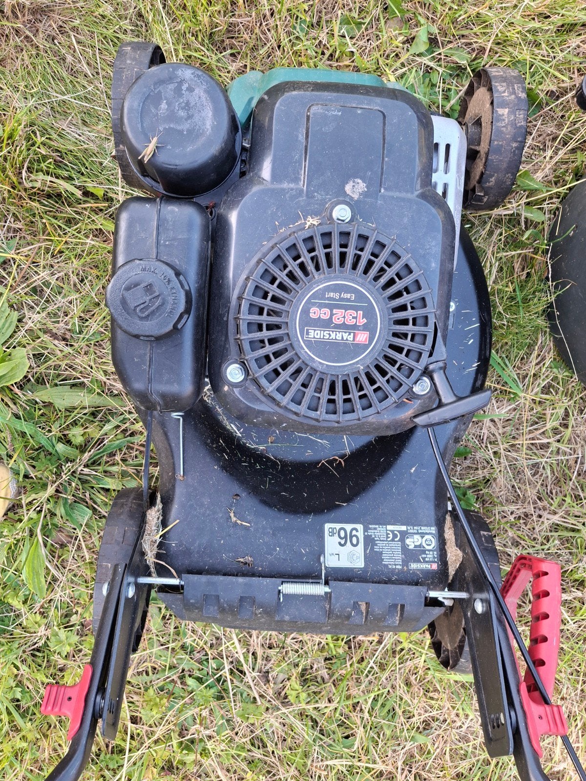 Weg te geven grasmaaier. Werkt niet meer., Tuin en Terras, Grasmaaiers, Ophalen