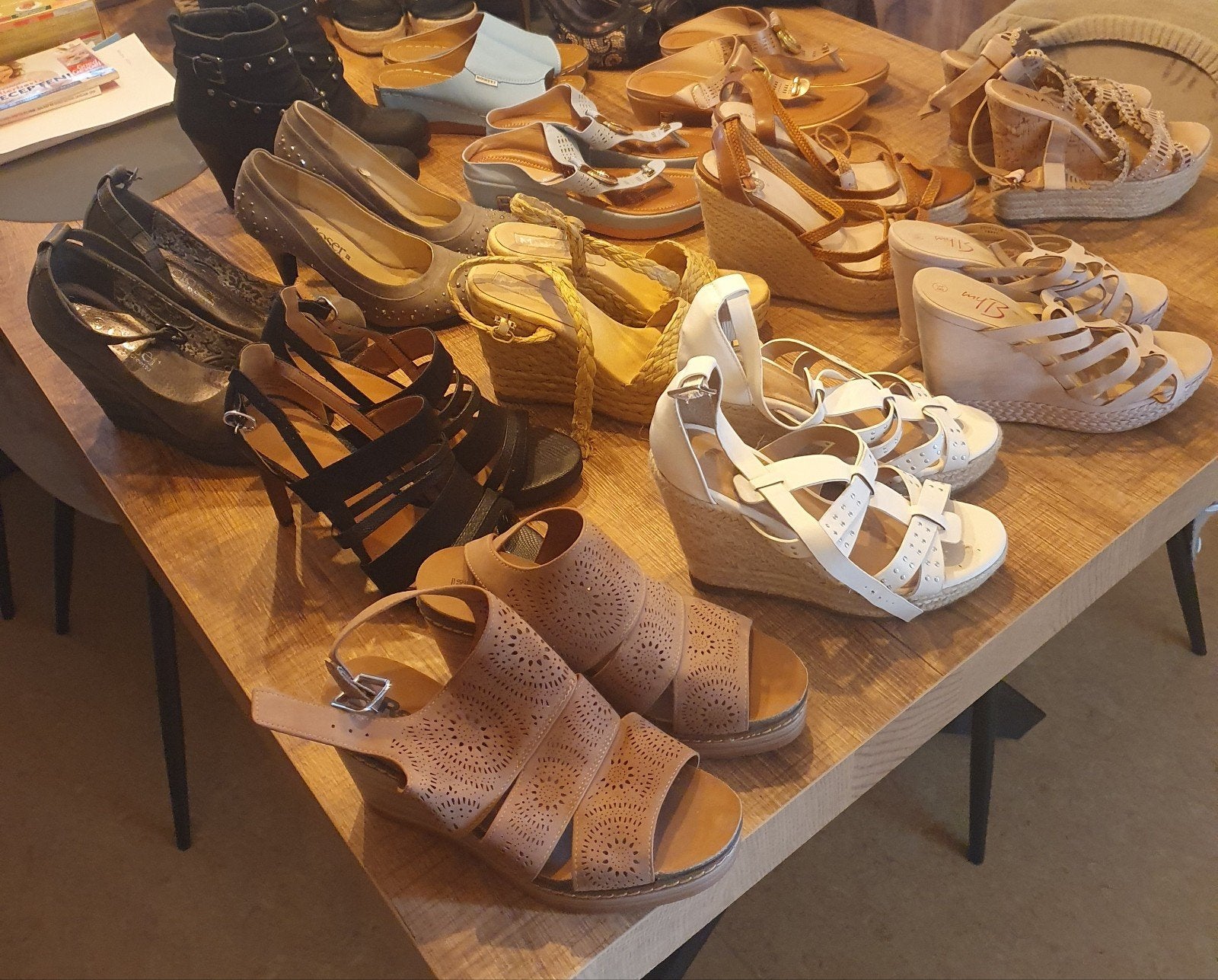 kleding Dames Schoenen, Ophalen